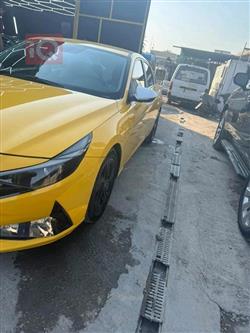 هیوندای ئەلەنترا